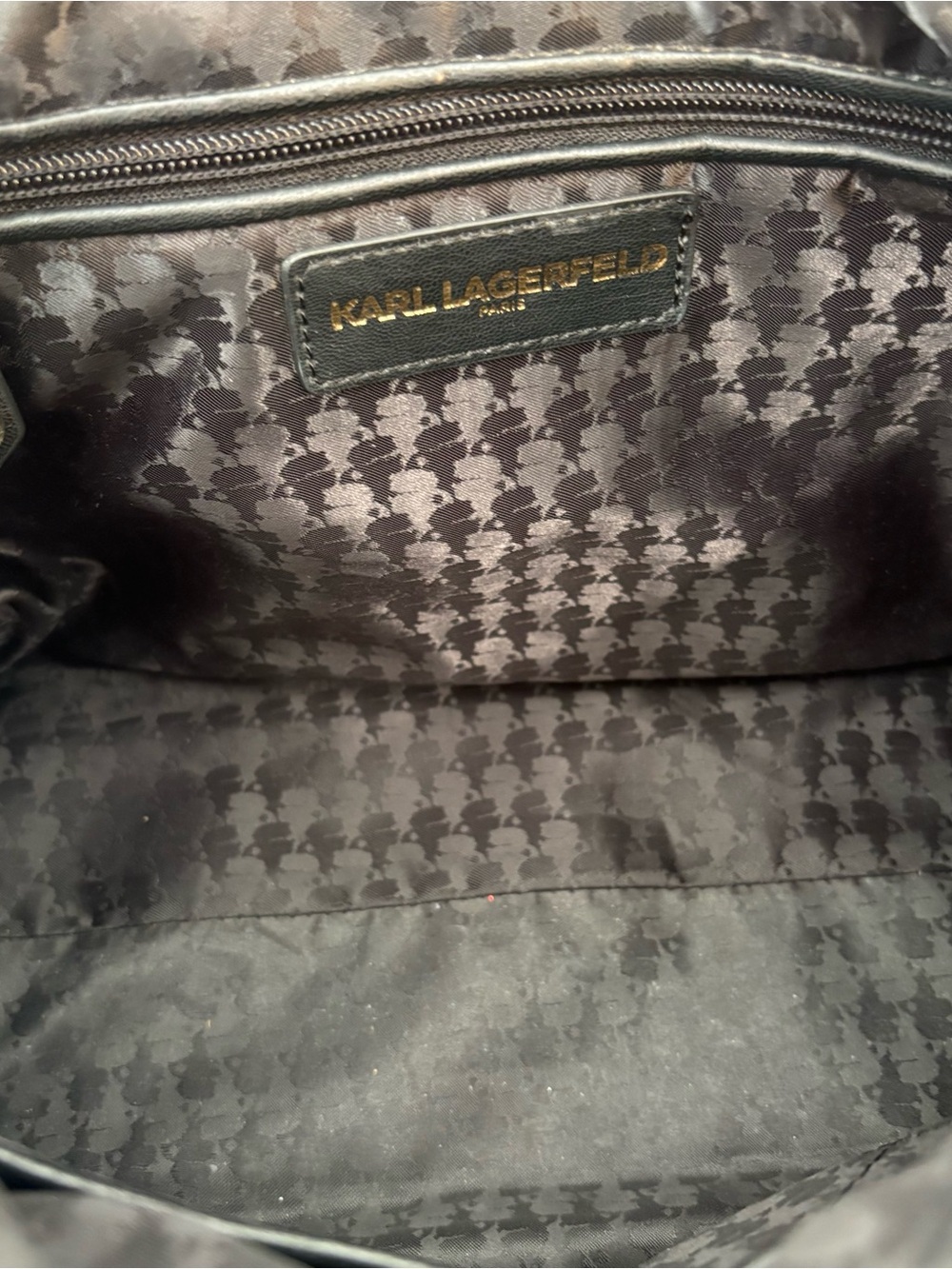 Karl Lagerfeld Purse π€π€ - Picture 7 of 7